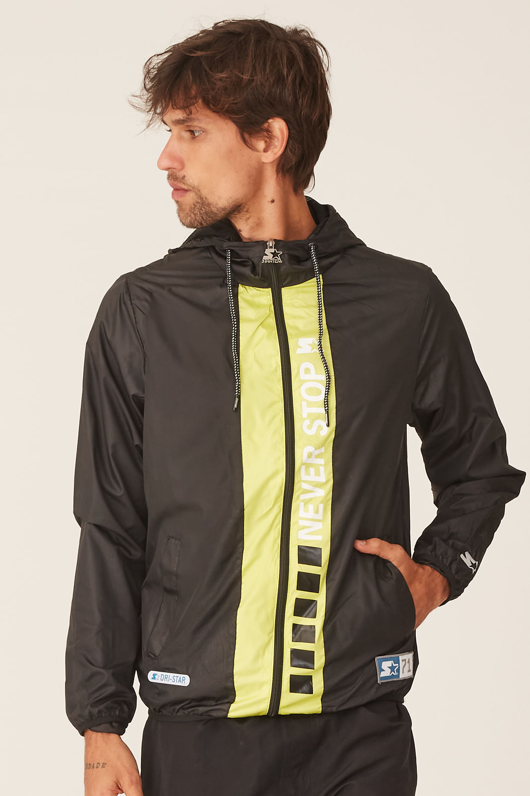 Jaqueta Starter Corta Vento Aberta Com Capuz Preta Menor preço em Jaqueta Starter Corta Vento Aberta Com Capuz Preta