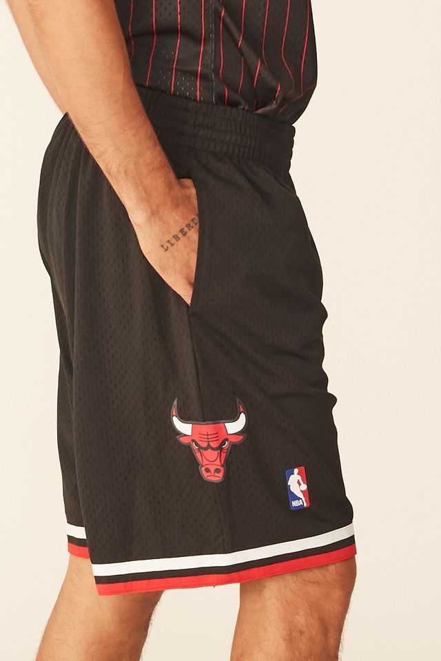 Shorts-Mitchell---Ness-Swingman-Chicago-Bulls-Preto