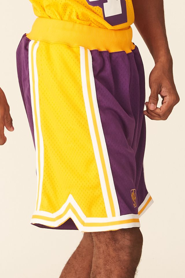 Shorts-Mitchell---Ness-Swingman-Los-Angeles-Lakers-Roxo