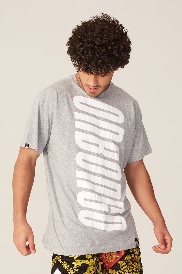 Camiseta-Onbongo-Plus-Size-Estampada-Big-Logo-Letter-Cinza-Mescla