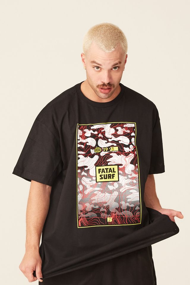 Camiseta-Fatal-Plus-Size-Estampada-Maps-Preta