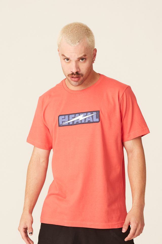 Camiseta-Fatal-Especial-Coral