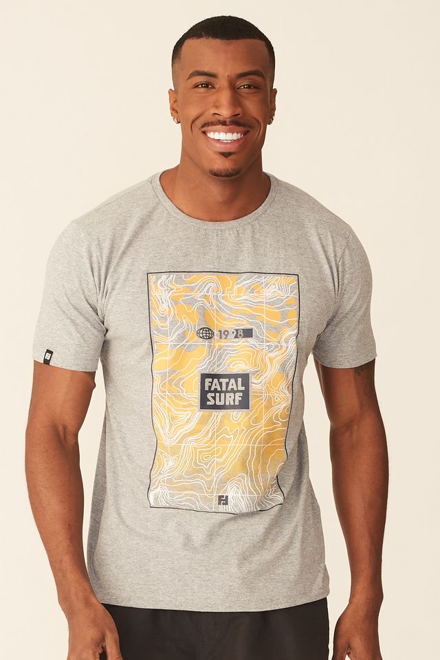 Camiseta-Fatal-Estampada-Cinza