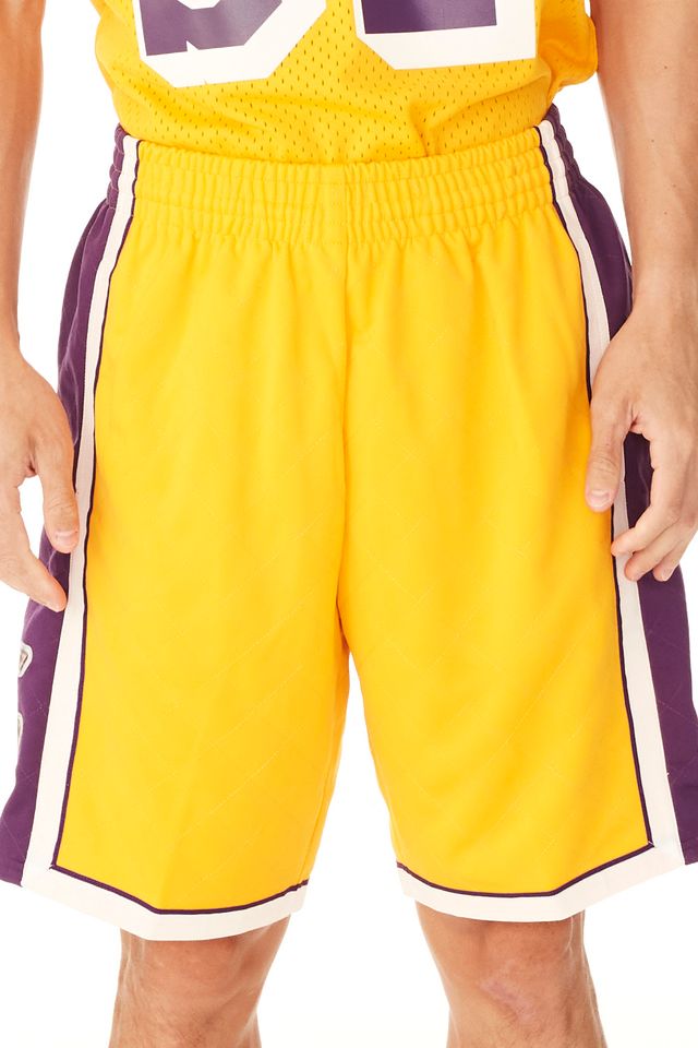 short feminino lakers