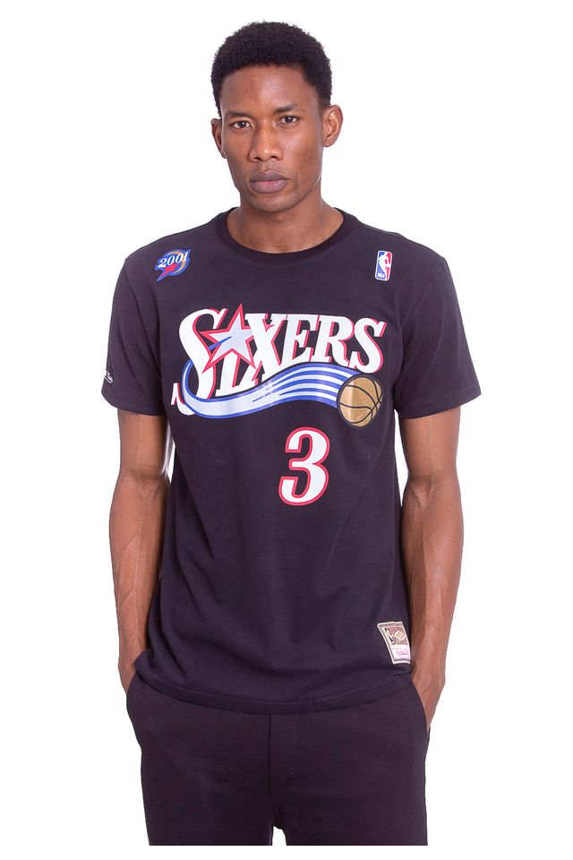 Camiseta-Mitchell---Ness-Estampada-Name-And-Number-Philadelphia-76ERS-Allen-Iverson-Preta