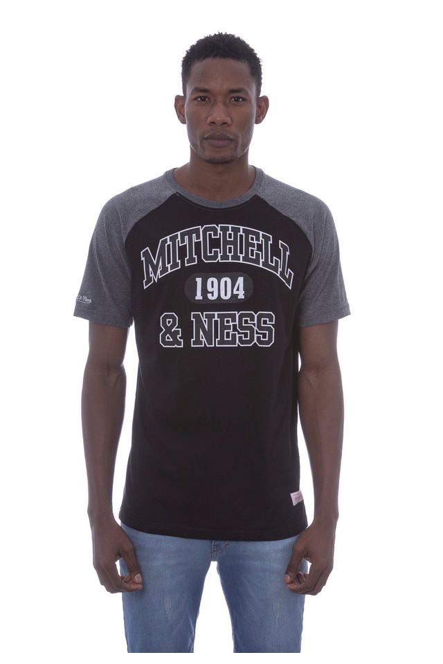 Camiseta-Mitchell---Ness-Raglan-Estampada-Branding-Preta