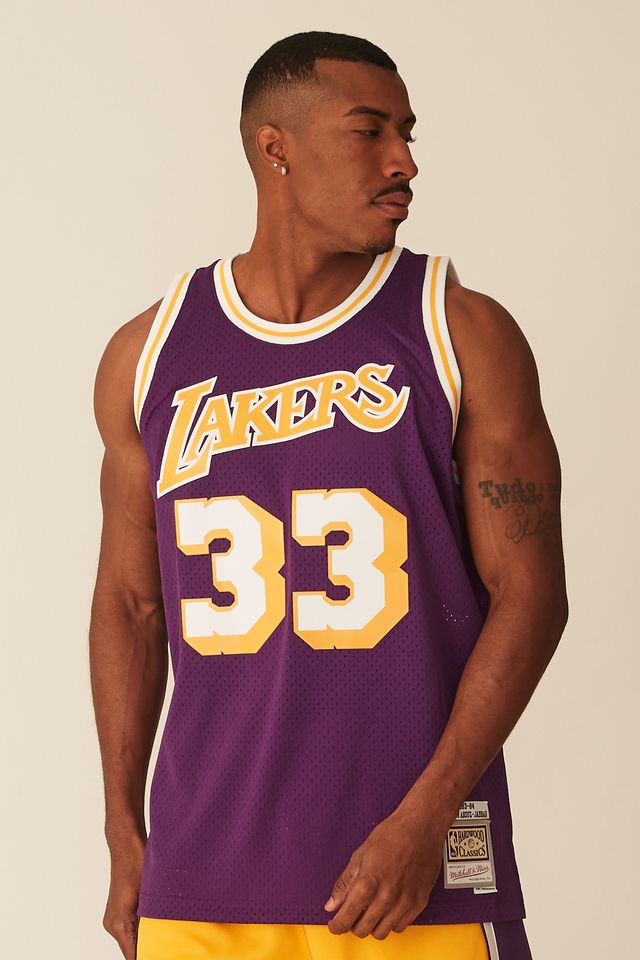 Regata-Mitchell---Ness-Swingman-Jersey-Los-Angeles-Lakers-Kareem-Abdul-Jabba-Roxa