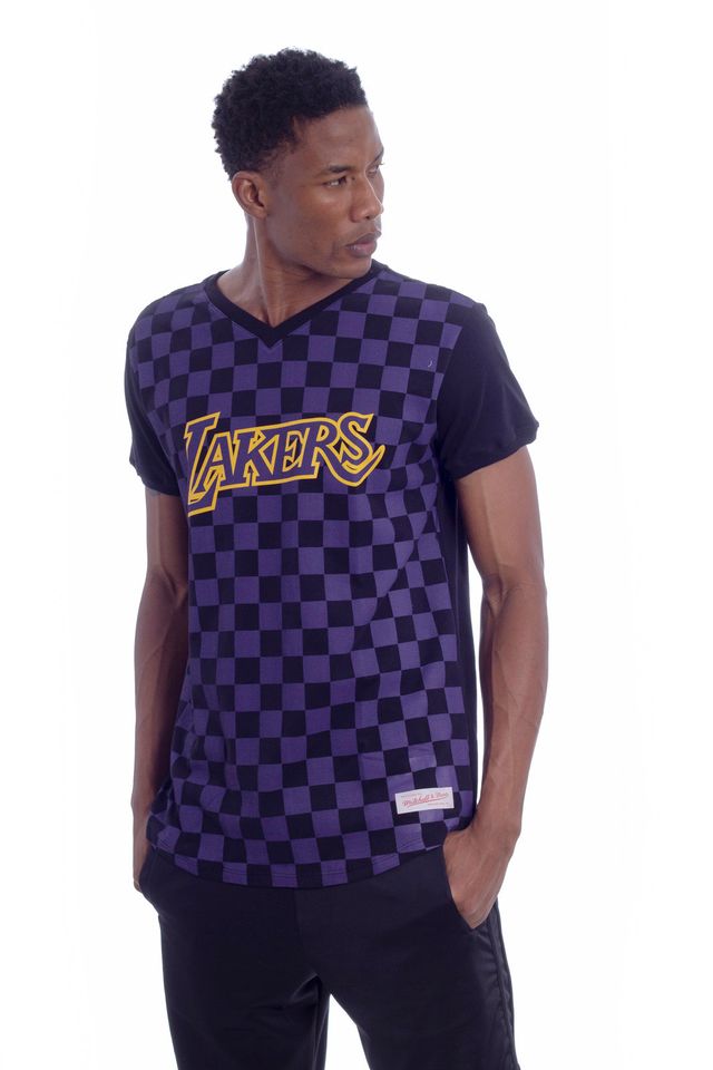 Camiseta-Mitchell---Ness-Estampada-Especial-Soccer-Los-Angeles-Lakers-Preta