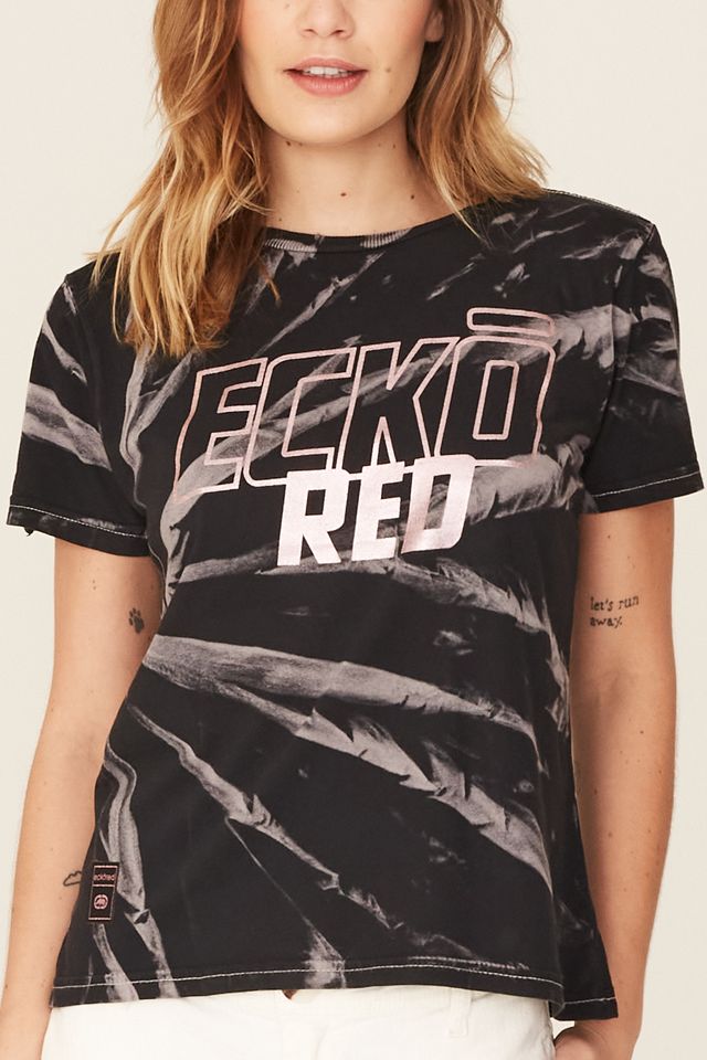 Camiseta-Ecko-Feminina-Especial-Preta