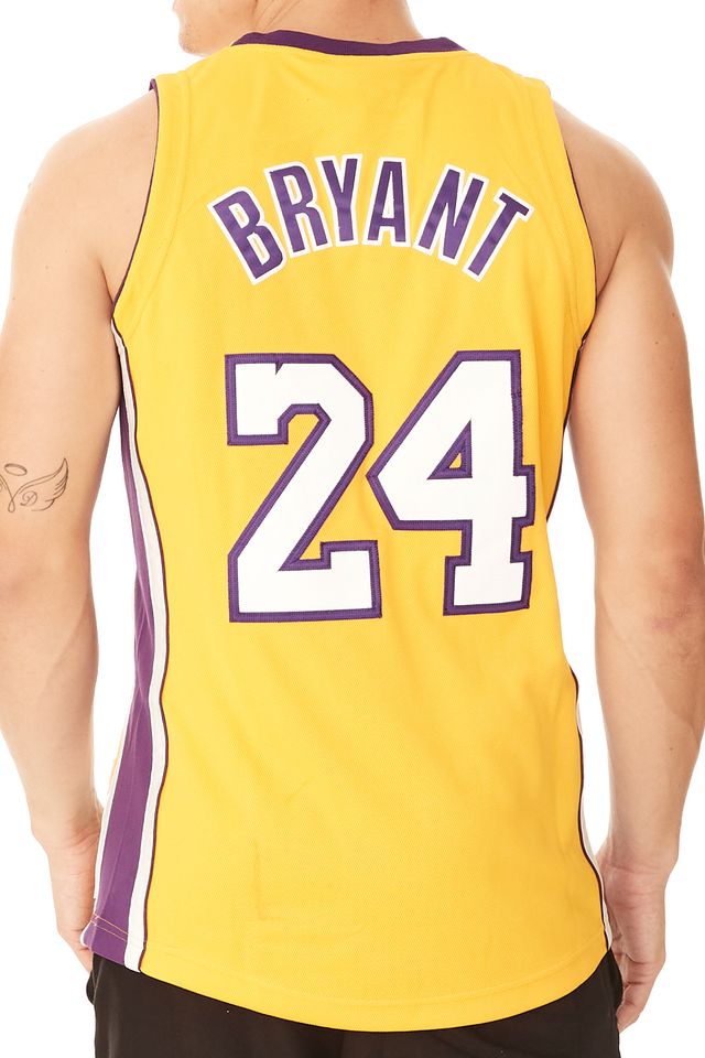 Regata-Mitchell---Ness-Swingman-Jersey-Authentic-Los-Angeles-Lakers-Kobe-Bryant-Dourada