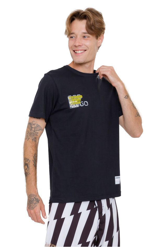 Camiseta-Onbongo-Stripes-Preta