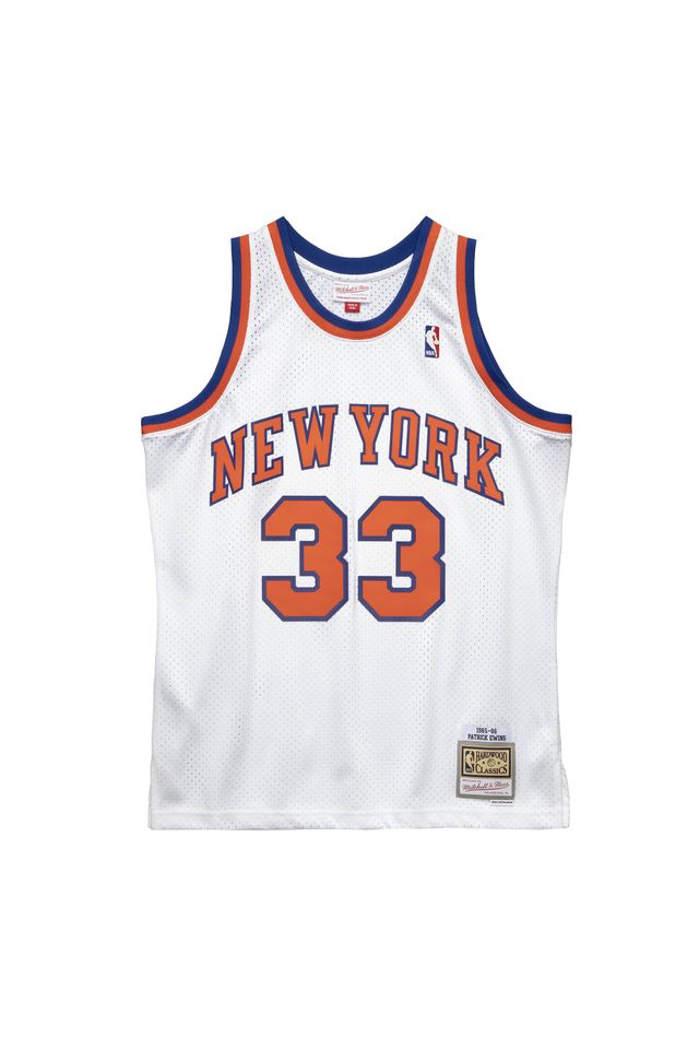 Regata Mitchell & Ness NBA Swingman Jersey New York Knicks Patrick Ewing  1985-86 Branca - OnbongoBr