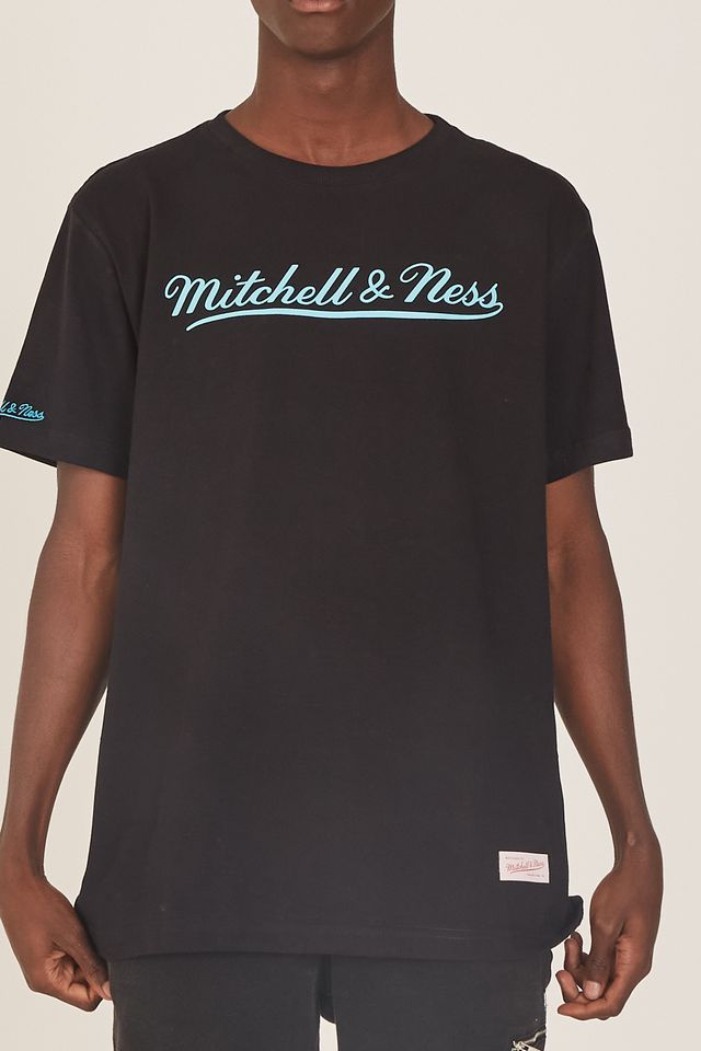 Camiseta Mitchell & Estampada Branding Preta - Starter