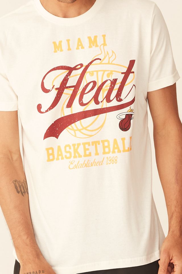 Camiseta NBA Estampada Miami Heat Casual Off White - Urbane