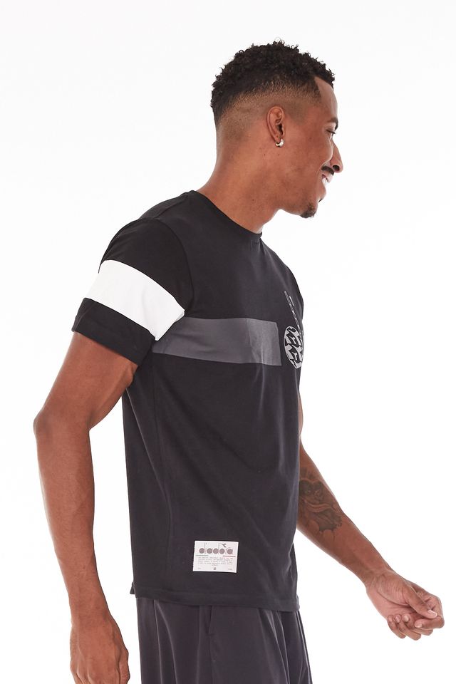 Camiseta-Diadora-Frieze-Fill-Preta