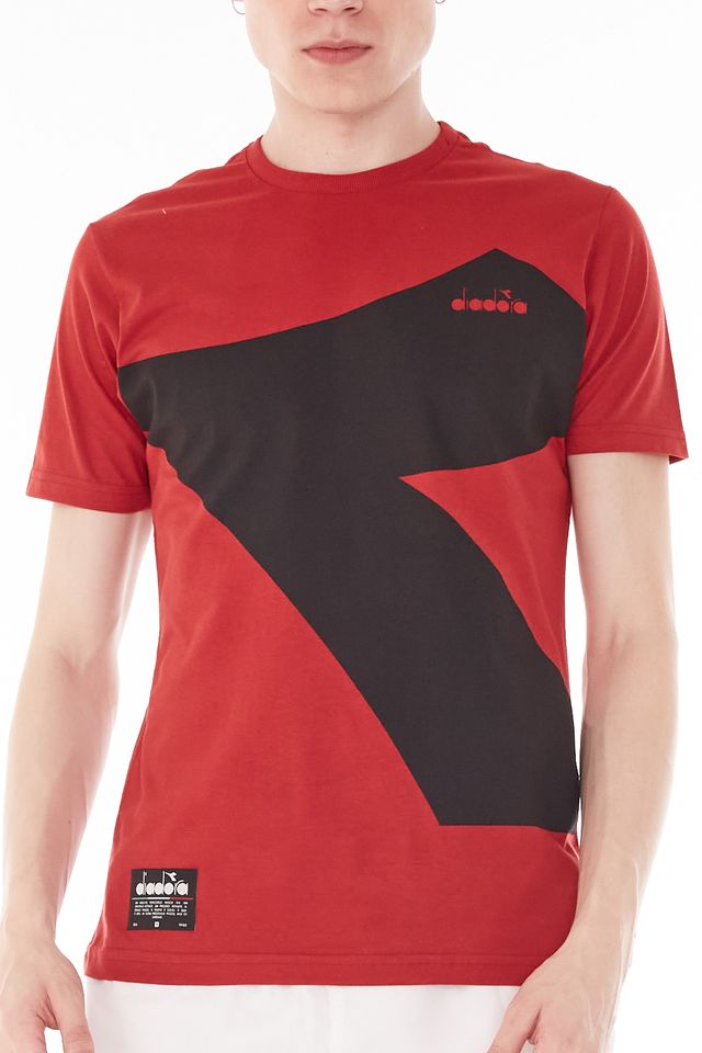 Camiseta-Diadora-Huge-Frieze-Vermelha