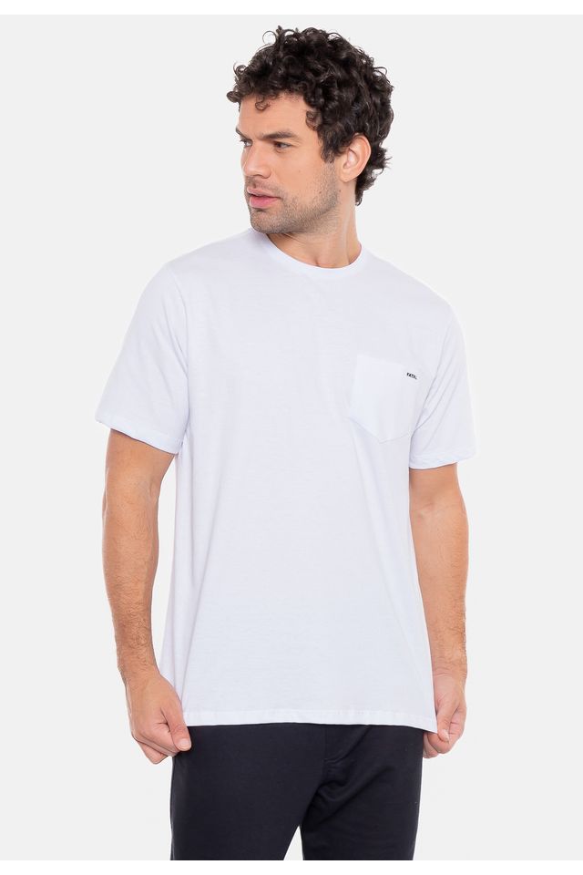 Camiseta-Fatal-Masculina-com-Bolso-Branca