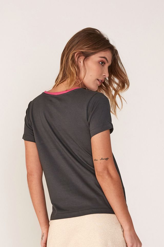 Camiseta-Onbongo-Feminina-Estampada-Cinza-Escuro
