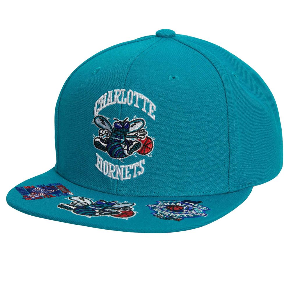 Boné Mitchell & Ness Front Face HWC Charlotte Hornets Verde - Urbane