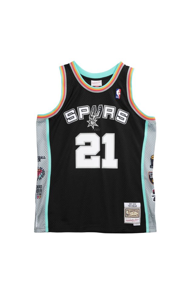 Regata-Mitchell---Ness-HOF-Swingman-Jersey-San-Antonio-Spurs-1997-2016-Tim-Duncan-Preta Regata-Mitchell---Ness-HOF-Swingman-Jersey-San-Antonio-Spurs-1997-2016-Tim-Duncan-Preta
