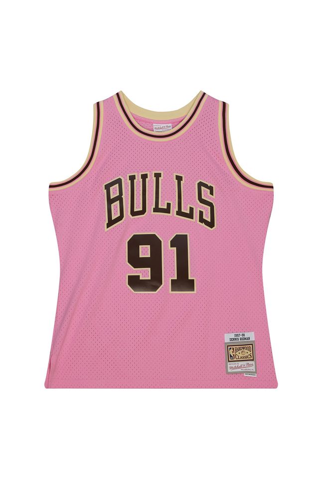 Regata-Mitchell---Ness-Pink-Sugar-Bacon-Swingman-Jersey-Chicago-Bulls-1997-98-Dennis-Rodman-Rosa Regata-Mitchell---Ness-Pink-Sugar-Bacon-Swingman-Jersey-Chicago-Bulls-1997-98-Dennis-Rodman-Rosa
