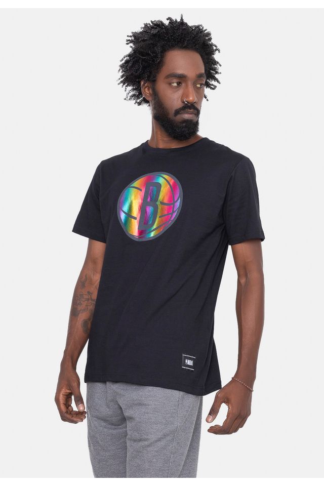 Camiseta-NBA-Rainbow-Logo-Brooklyn-Nets-Preta