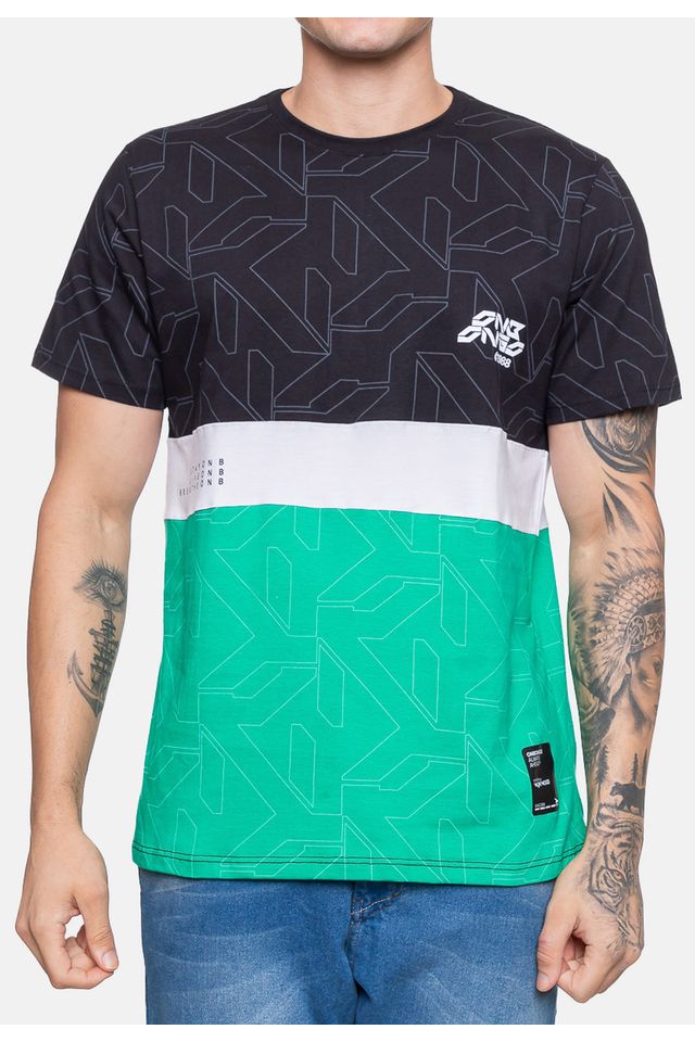 Camiseta-Onbongo-Masculina-Stay-Preta-com-Verde
