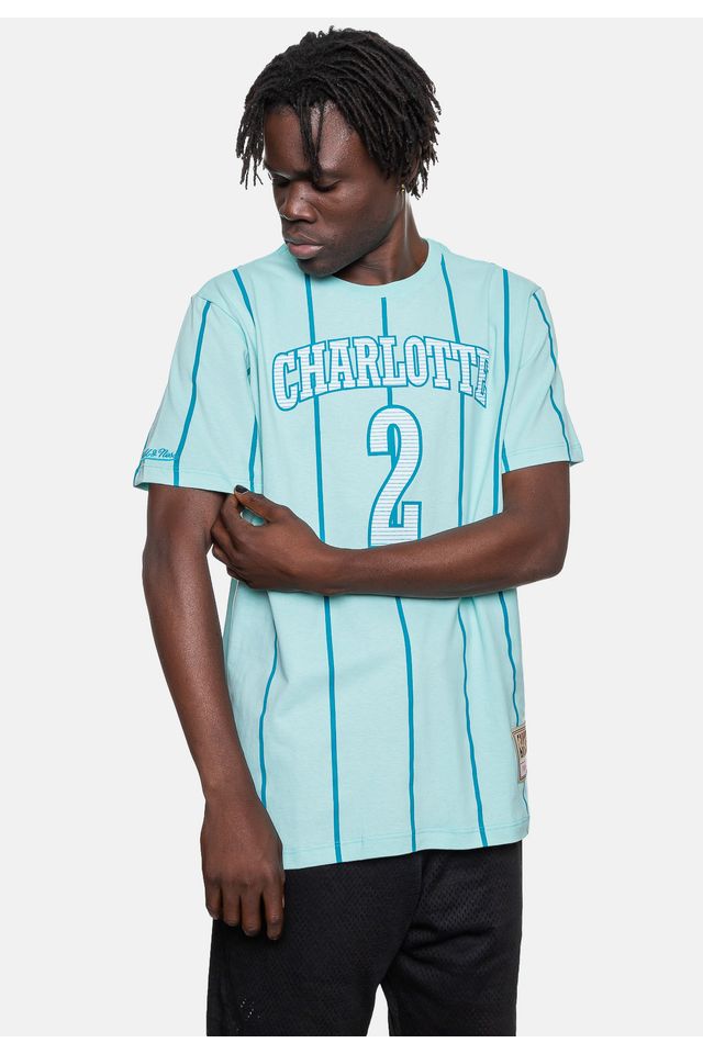Camiseta-Mitchell---Ness-Masculina-Charlotte-Hornets-Larry-Johnson-Verde-Azulado