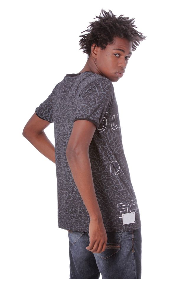 Camiseta-Ecko-Especial-Preta