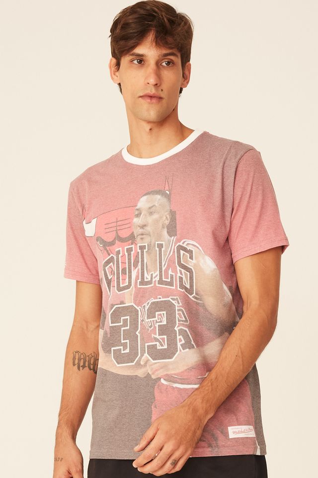 Camiseta-Mitchell---Ness-Estampada-Chicago-Bulls-Scottie-Pippen-Vermelha Camiseta-Mitchell---Ness-Estampada-Chicago-Bulls-Scottie-Pippen-Vermelha