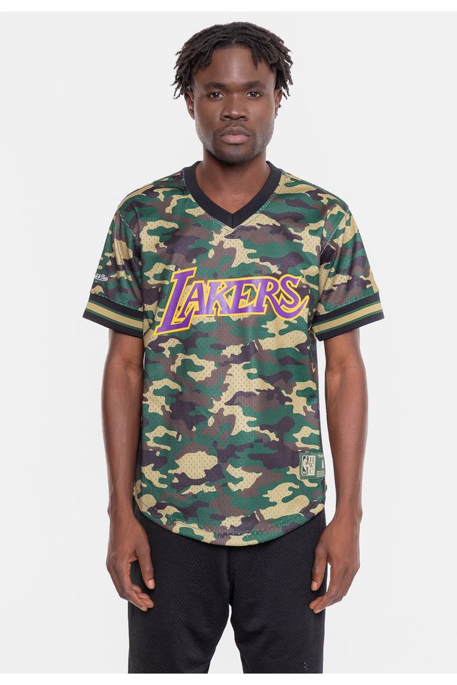 Camiseta-Mitchell---Ness-Manga-Curta-Swingman-Camuflada-Los-Angeles-Lakers-Verde Camiseta-Mitchell---Ness-Manga-Curta-Swingman-Camuflada-Los-Angeles-Lakers-Verde