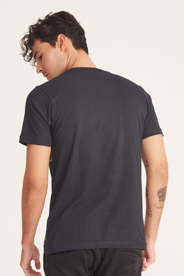 Camiseta-Fatal-Estampada-Preta