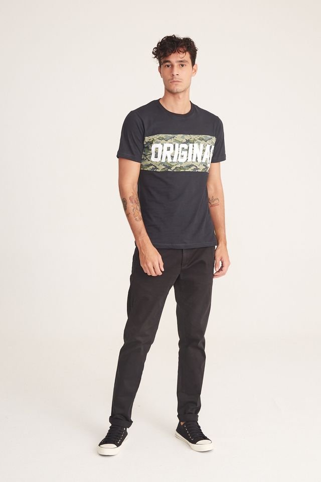 Camiseta-Fatal-Estampada-Preta