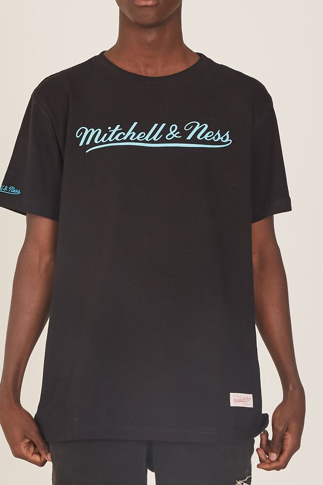 Camiseta-Mitchell---Ness-Estampada-Branding-Preta