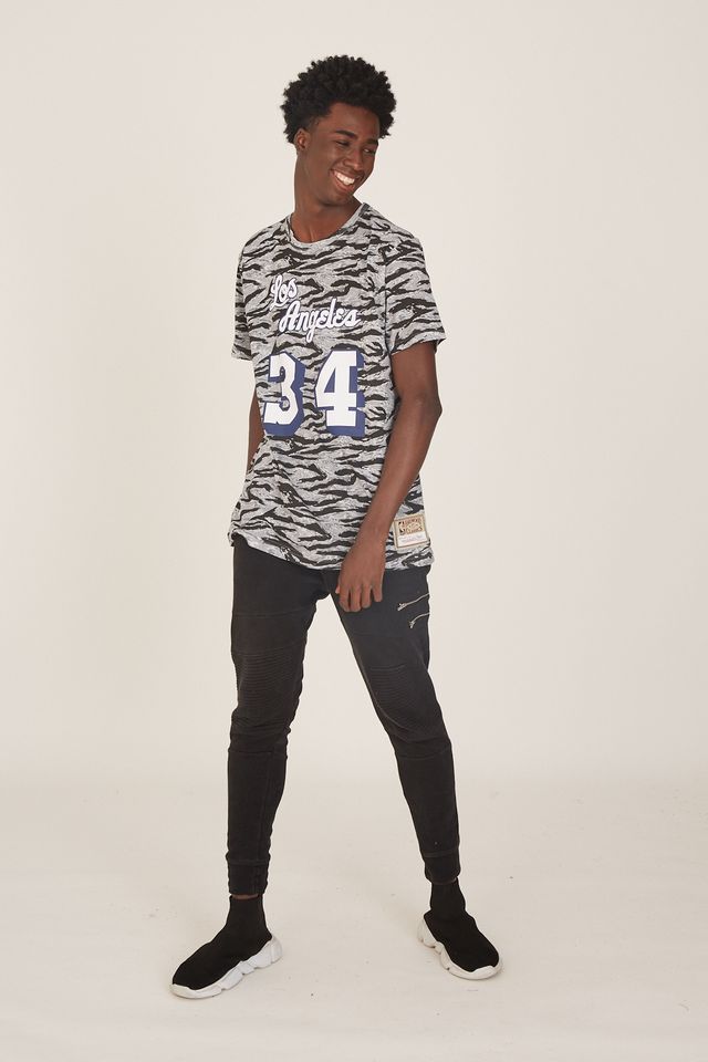 Camiseta-Mitchell---Ness-Especial-Los-Angeles-Lakers-Shaquille-O-Neal-Cinza