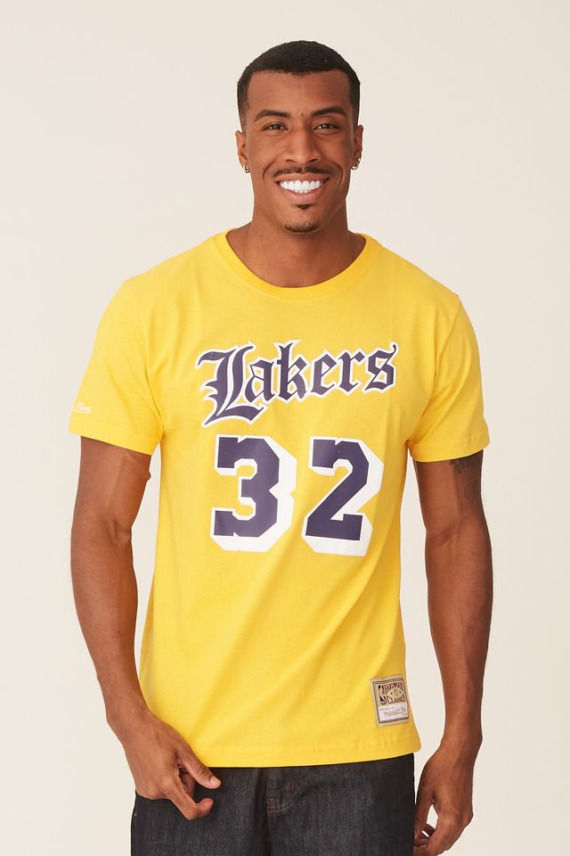 Camiseta-Mitchell---Ness-Estampada-Los-Angeles-Lakers-Magic-Johnson-Amarela Camiseta-Mitchell---Ness-Estampada-Los-Angeles-Lakers-Magic-Johnson-Amarela