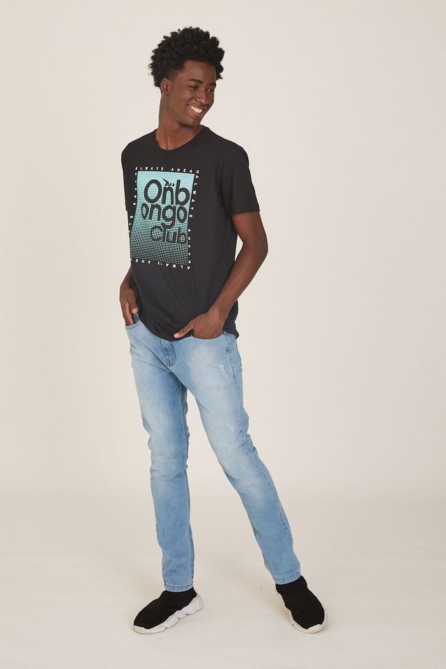 Camiseta-Onbongo-Estampada-Preta