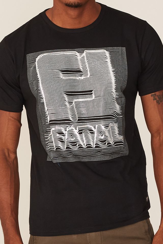 Camiseta-Fatal-Estampada-Preta