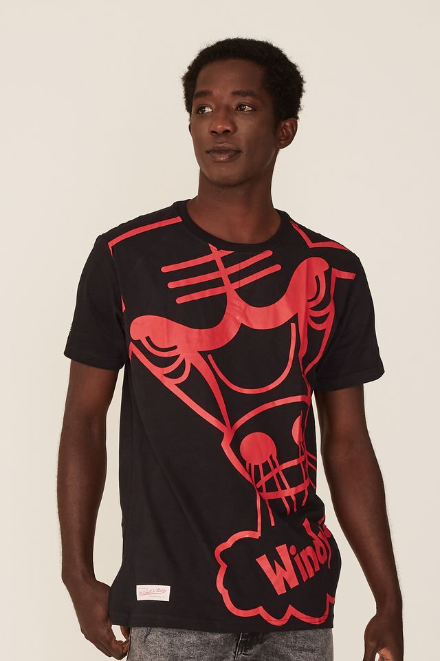 Camiseta-Mitchell---Ness-Estampada-Windy-City-Chicago-Bulls-Preta Camiseta-Mitchell---Ness-Estampada-Windy-City-Chicago-Bulls-Preta