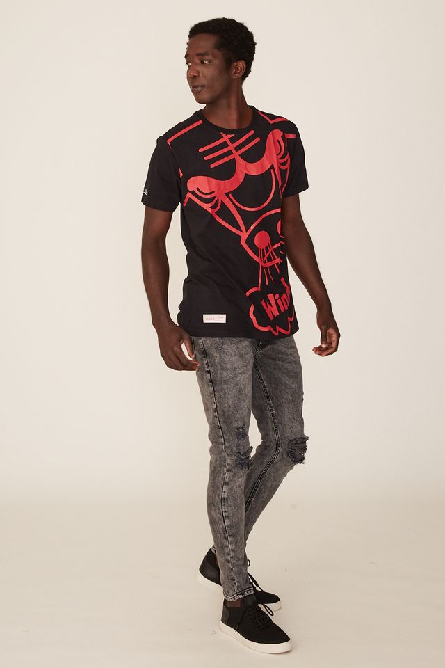 Camiseta-Mitchell---Ness-Estampada-Windy-City-Chicago-Bulls-Preta
