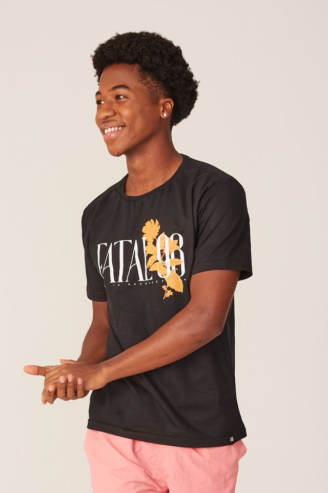 Camiseta-Fatal-Estampada-Preta