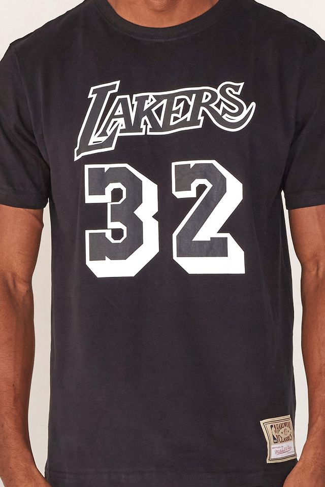 Camiseta-Mitchell---Ness-Especial-Los-Angeles-Lakers-Magic-Johnson-Preta