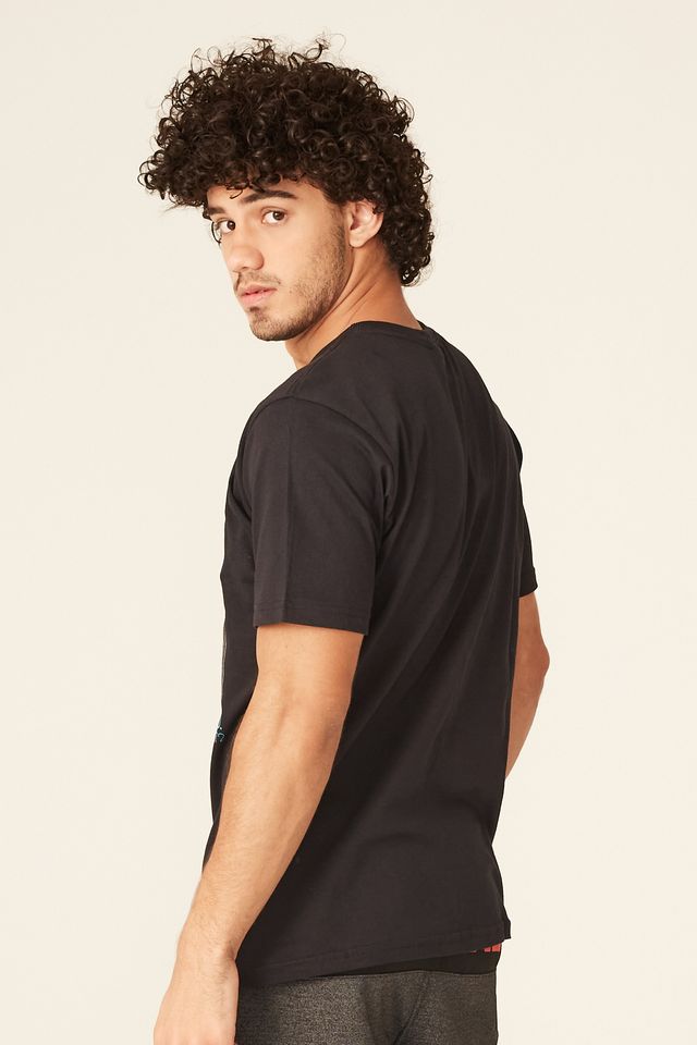 Camiseta-Ecko-Estampada-Rhino-Preta