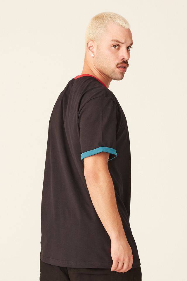 Camiseta-Starter-Especial-Collab-Popeye-Preta
