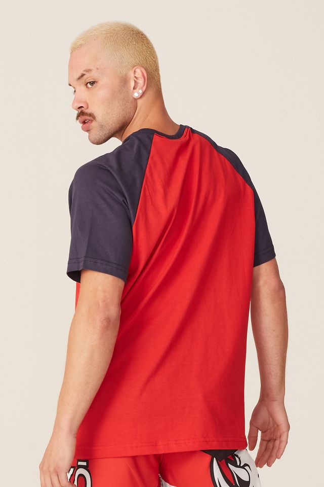 Camiseta-Ecko-Raglan-Estampada-Vermelha