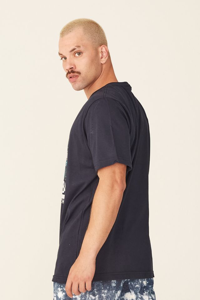 Camiseta-HD-Estampada-Time-is-Now-Azul-Marinho