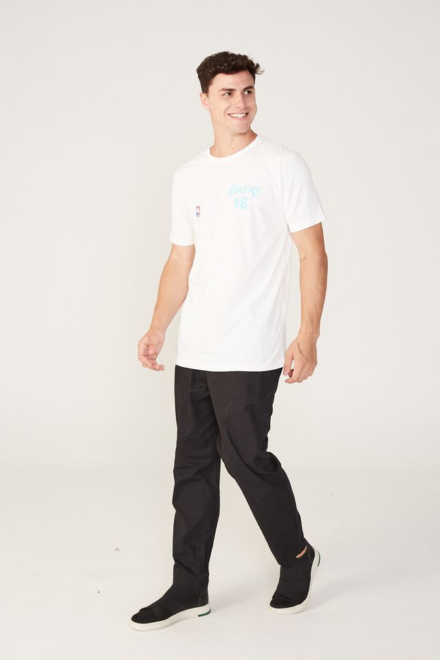 Camiseta-NBA-Estampada-Los-Angeles-Lakers-Off-White
