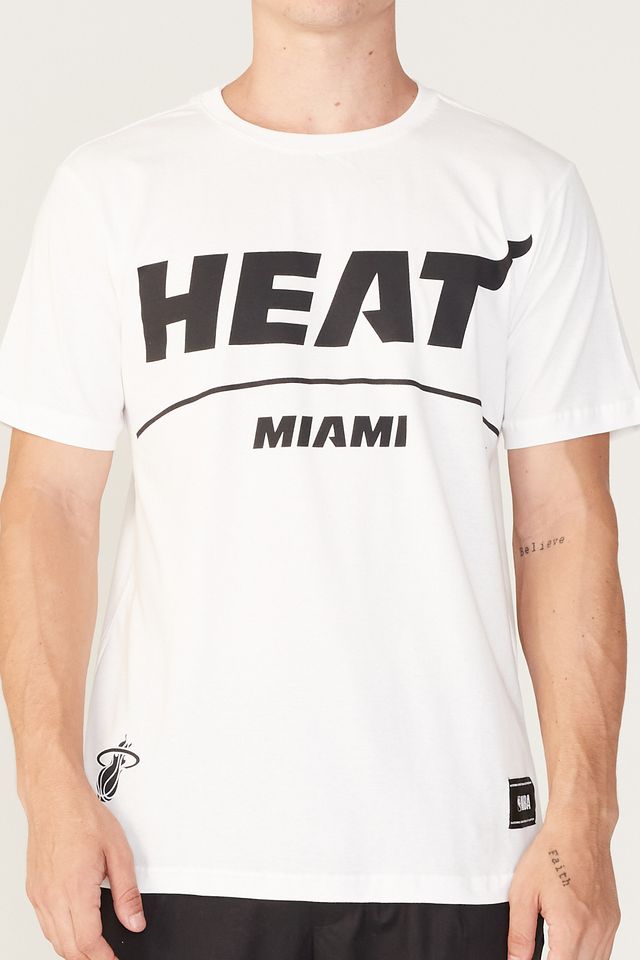 Camiseta-NBA-Estampada-Miami-Heat-Off-White