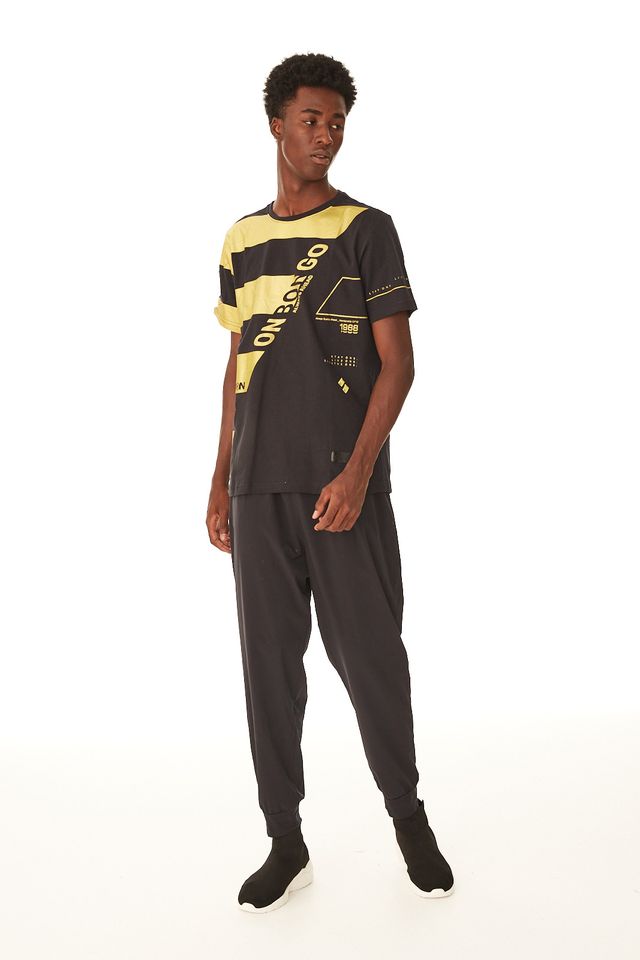 Camiseta-Onbongo-Especial-Com-Listras-Preta