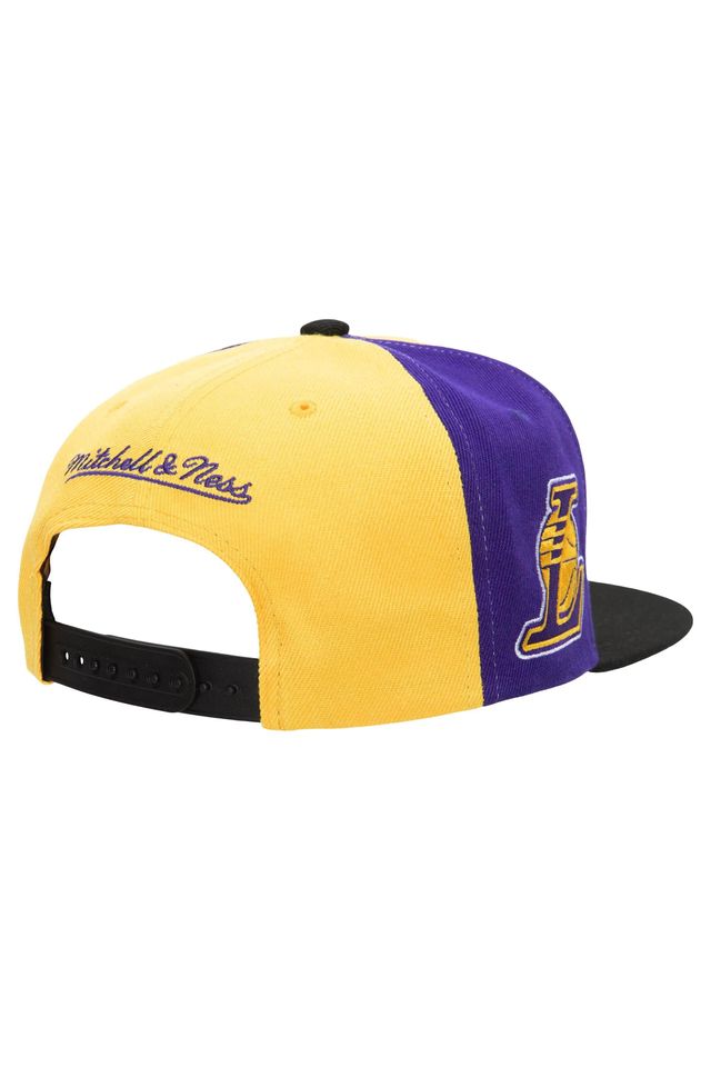Bone-Mitchell---Ness-NBA-On-The-Block-Snapback-Los-Angeles-Lakers-Dourado-com-Preto